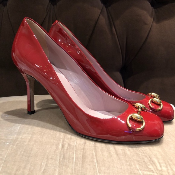 gucci patent leather pumps